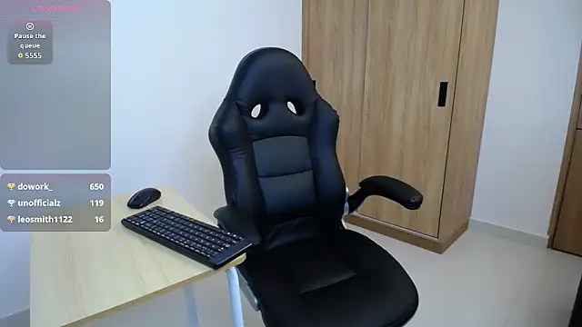 karoll marquez online show from February 3, 2:53 am