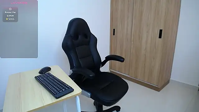 karoll marquez online show from January 7, 10:59 pm