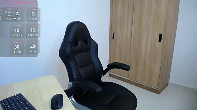 karoll marquez online show from March 16, 3:25 am