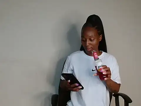 Lucy Blacksilk online show from October 31, 6:48 pm