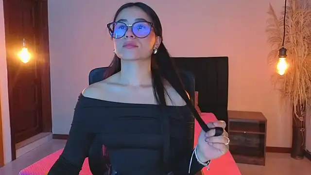 ChloeTurner  online show from February 6, 8:16 pm