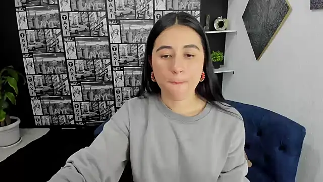 ChloeTurner  online show from March 18, 5:55 pm