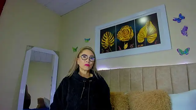 emagarcia online show from October 2, 12:30 pm