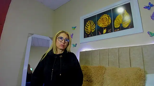 emagarcia online show from September 26, 11:06 am