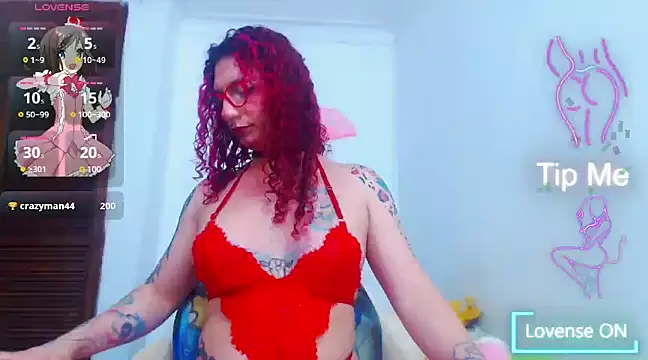 Snapshot of Skarleth77 chatting on February 7, 12:06 pm Skarleth77 online show from February 7, 12:06 pm