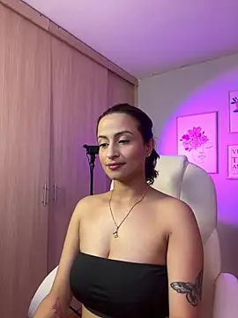 Elena Ruiz online show from January 11, 11:24 pm