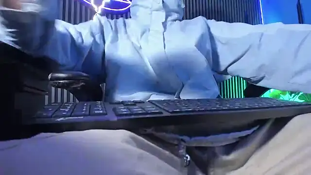 Jefer rick  online show from March 3, 12:45 pm