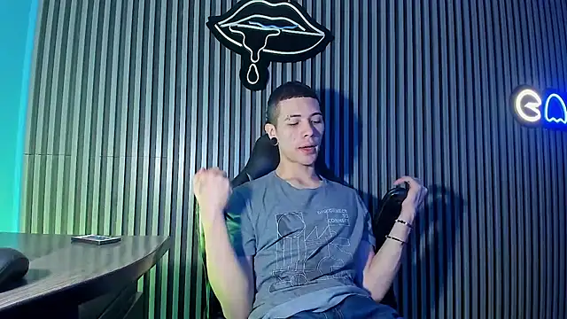 Jefer rick  online show from October 6, 12:39 pm