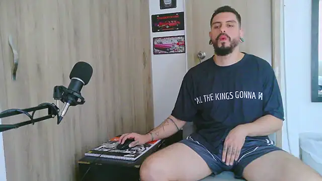 Aaron kwok28 online show from February 17, 10:07 pm