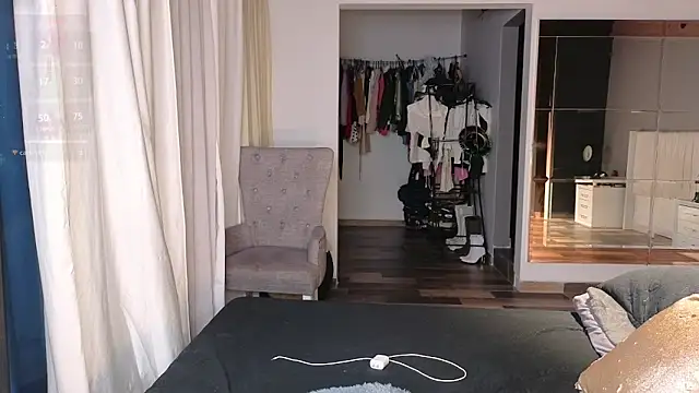greyslopez online show from September 10, 11:59 pm