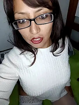 chicafresaxx online show from December 26, 2:16 pm