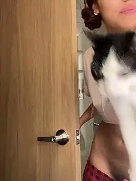 Katee Jones online show from October 26, 9:20 am