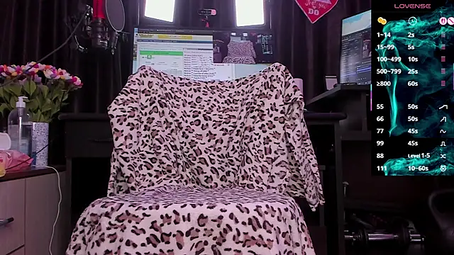 Snapshot of Raissa_sky26 chatting on November 7, 3:44 am Raissa sky26 online show from November 7, 3:44 am