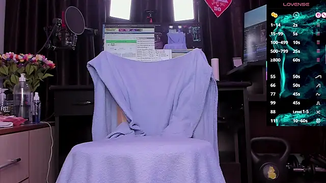 Raissa sky26 online show from April 17, 2:58 am