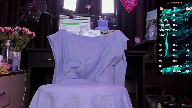 Raissa sky26 online show from April 9, 3:19 am