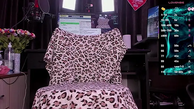 Raissa sky26 online show from March 11, 3:44 am