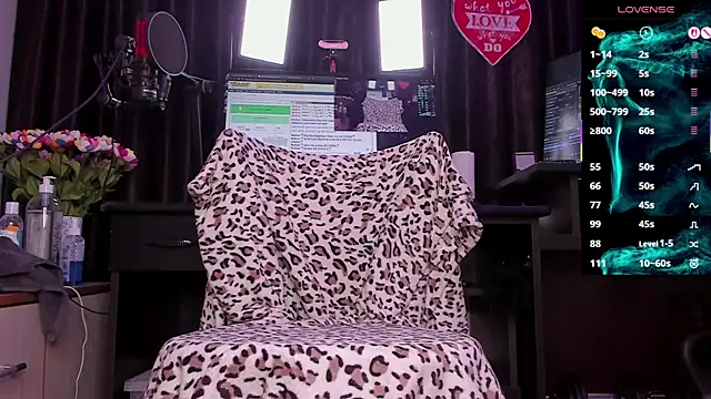 Raissa sky26 online show from September 21, 2:39 am