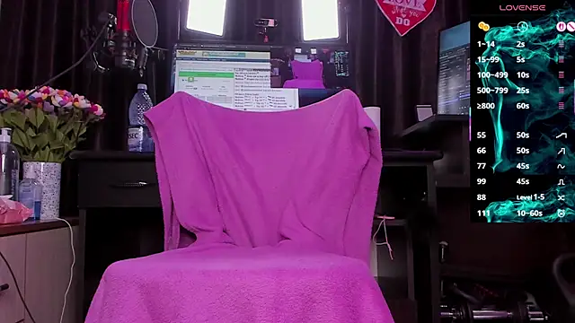 Raissa sky26 online show from December 19, 3:43 am