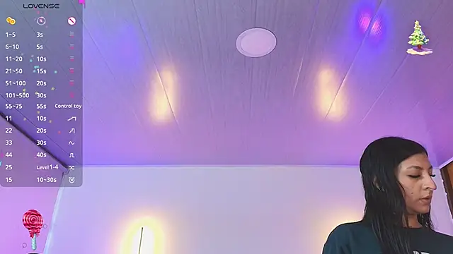 Snapshot of _gaby2 chatting on November 12, 11:25 am gaby2 online show from November 12, 11:25 am