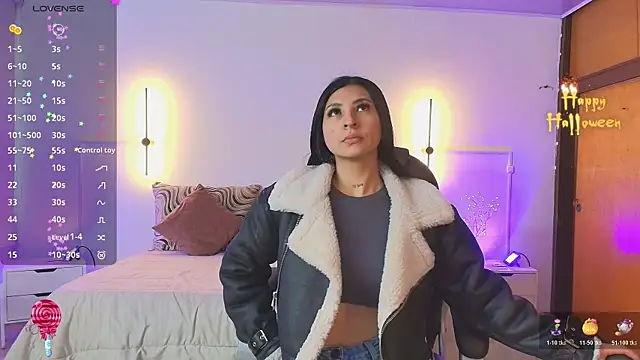 Snapshot of _gaby2 chatting on October 27, 11:11 am gaby2 online show from October 27, 11:11 am