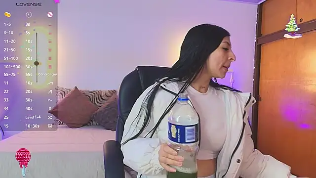 Snapshot of _gaby2 chatting on November 21, 11:31 am gaby2 online show from November 21, 11:31 am