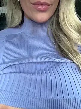 mollywilde online show from February 20, 12:51 pm