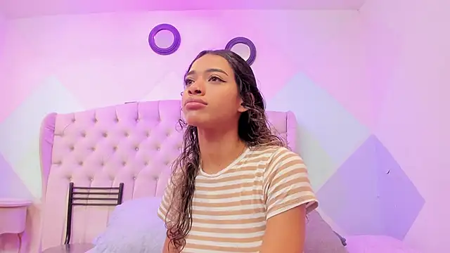 BritneyCollins online show from January 17, 11:36 am