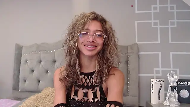 BritneyCollins online show from March 19, 12:12 pm