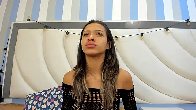 BritneyCollins online show from March 28, 12:50 pm