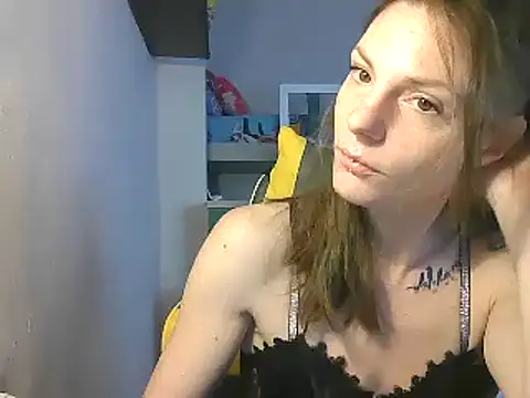 Snapshot of Feli_blue chatting on December 12, 8:14 am Feli blue online show from December 12, 8:14 am