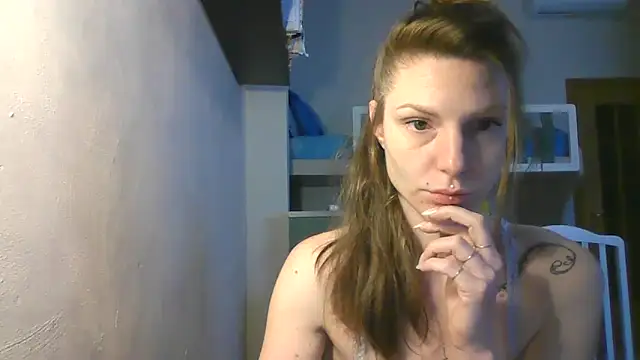Snapshot of Feli_blue chatting on January 21, 8:52 am Feli blue online show from January 21, 8:52 am