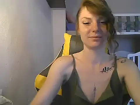 Snapshot of Feli_blue chatting on March 14, 9:03 am Feli blue online show from March 14, 9:03 am
