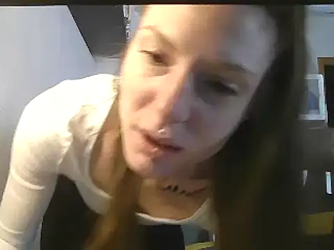 Snapshot of Feli_blue chatting on December 17, 9:50 am Feli blue online show from December 17, 9:50 am