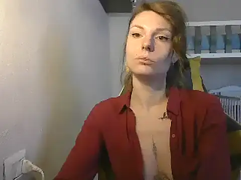 Snapshot of Feli_blue chatting on March 21, 9:23 am Feli blue online show from March 21, 9:23 am