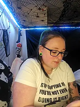 Bunny Cummings online show from November 20, 11:25 pm