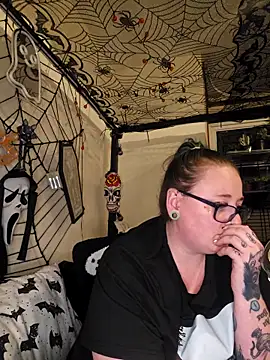 Bunny Cummings online show from November 9, 10:47 pm