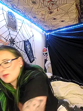 Bunny Cummings online show from November 28, 10:10 pm