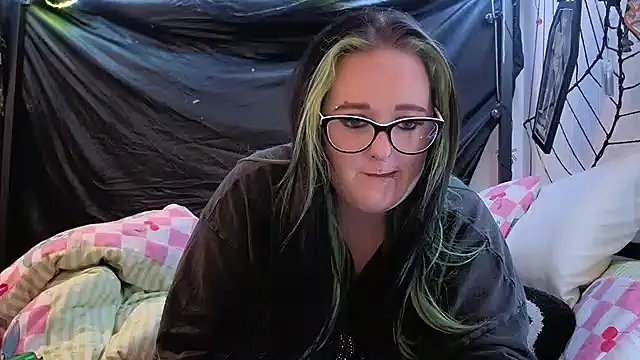 Bunny Cummings online show from March 24, 12:43 am