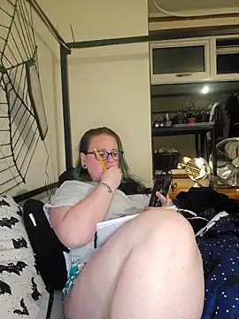Bunny Cummings online show from October 1, 10:35 pm