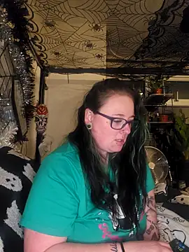 Bunny Cummings online show from December 19, 12:03 am