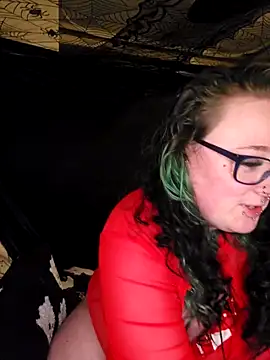 Bunny Cummings online show from December 17, 10:59 pm