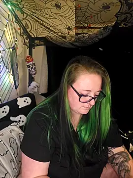 Bunny Cummings online show from October 19, 9:28 pm