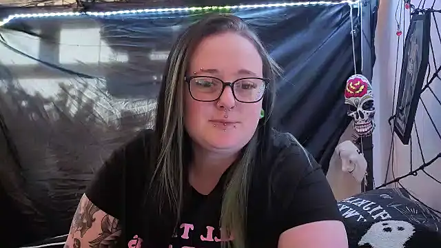 Bunny Cummings online show from February 3, 11:26 am