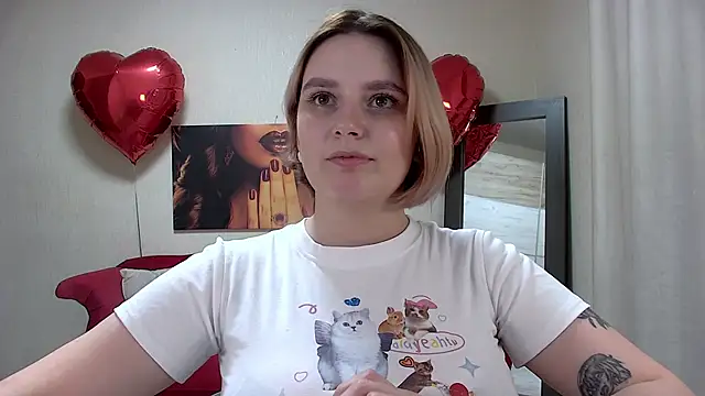 Snapshot of DianeMills chatting on February 25, 10:53 pm DianeMills online show from February 25, 10:53 pm