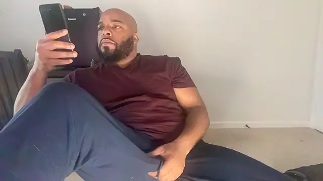 Snapshot of Bbcfun44 chatting on December 17, 2:33 pm Bbcfun44 online show from December 17, 2:33 pm