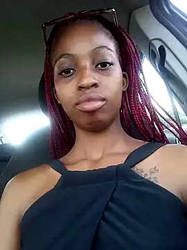 sexypetitexdoll23 online show from January 2, 12:13 pm