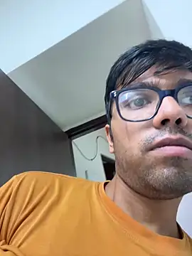 BoyzaraHatke online show from May 30, 6:24 pm