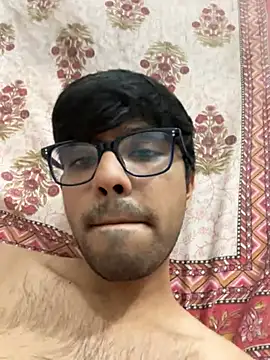 BoyzaraHatke online show from April 14, 8:58 pm