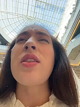 Holly Play online show from October 21, 9:09 am