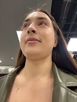 Holly Play online show from November 5, 12:08 pm